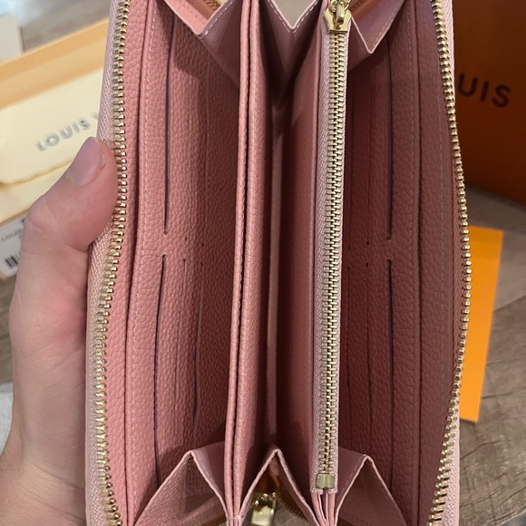 Louis Vuitton zippy wallet Monogram empreinte × leather - Picture 6 of 6